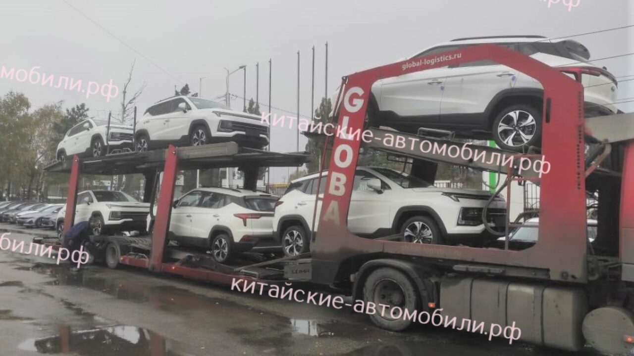 Кроссоверы JAC JS4 пришли к дилерам: цены и комплектации - Китайские  автомобили